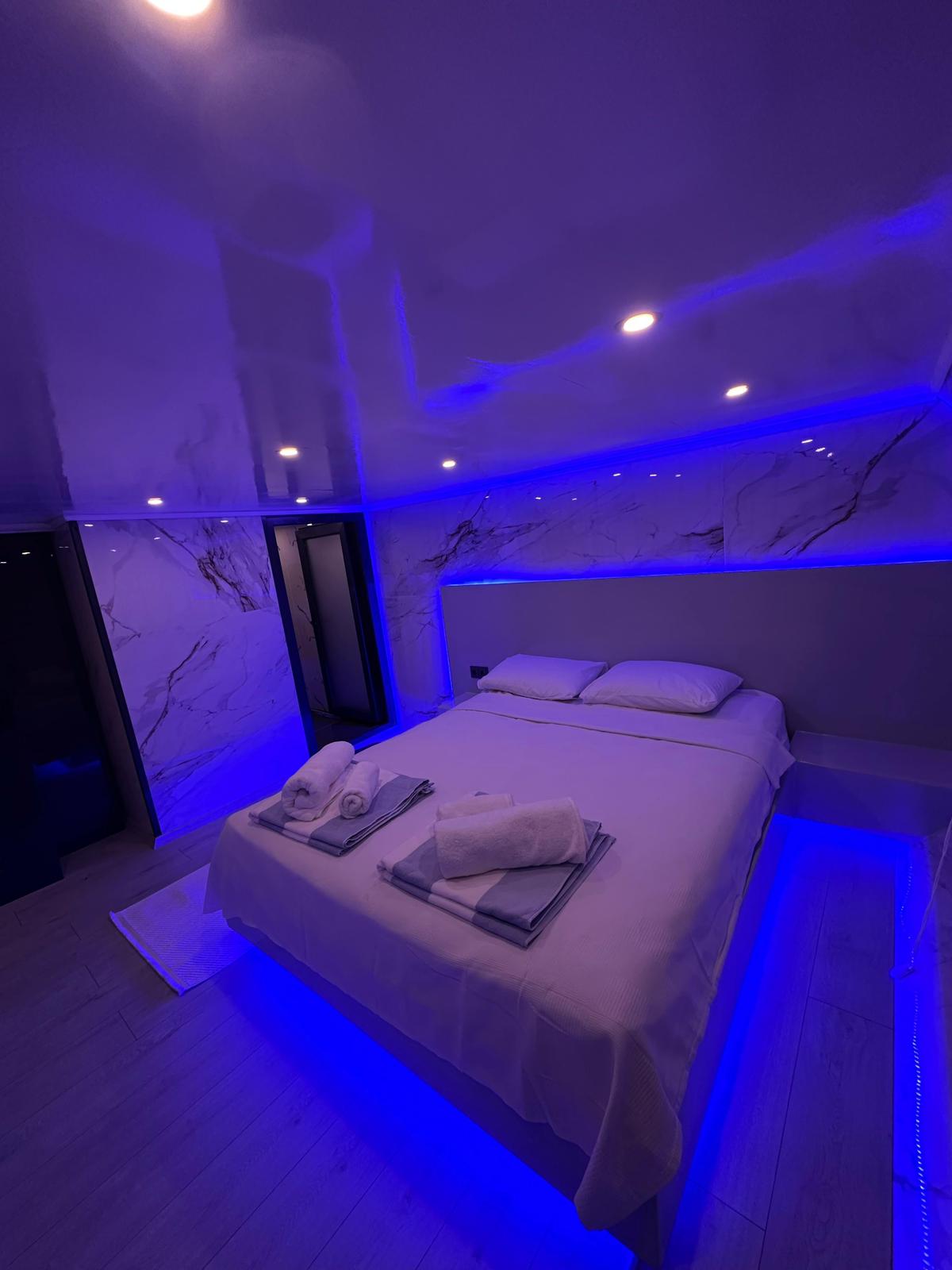 Gallery Thumbnail 6